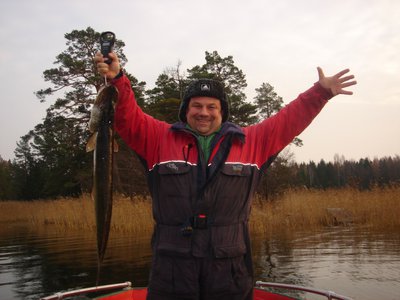 воот такая рыба.jpg (210.72 КБ) 4983 просмотра Щука, вес 4,5 кг.