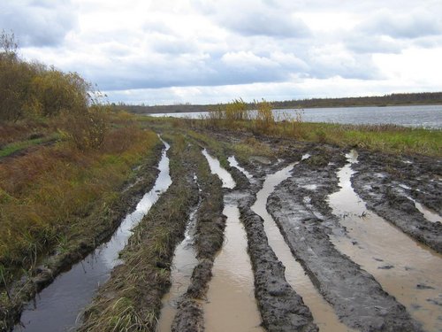 IMG_6310.JPG (128.39 КБ) 13295 просмотров в этом месте мы умудрились посадить все 3 нивы