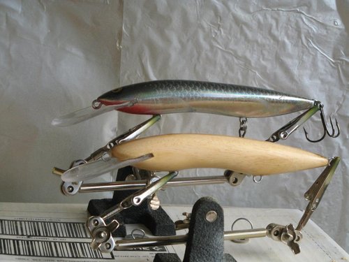 IMG_9947.JPG (92.83 КБ) 1635 просмотров Крючки на оригинале тяжелее. 1.63 против 1.4 у клона