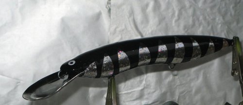 Волшебник_металлогибридный-008.JPG (54.11 КБ) 2190 просмотров клон реплики HALCO SORCERER, 150мм, лопасть - нержавейка