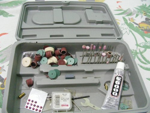 Изображение 247.jpg (95.91 КБ) 1506 просмотров Расходники шли в комплекте.и также отрезные диски