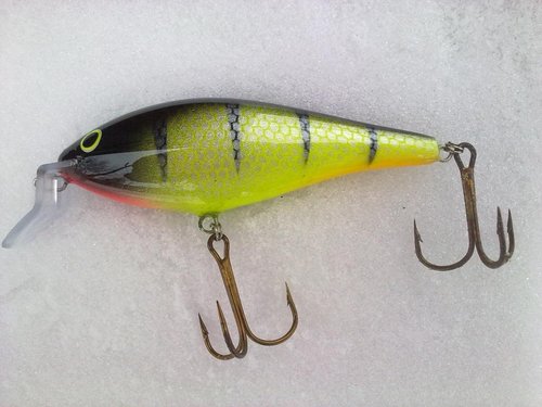 23012013239.jpg (99.28 КБ) 949 просмотров ольха, 7см, рабочий горизонт 1.5м при ловле взаброс. игра плавная, амплитуда частота выше средней.