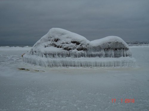 DSC03105.JPG (58.57 КБ) 1984 просмотра " Морской валун "