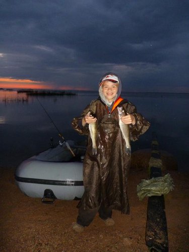 P1070411.JPG (43.32 КБ) 1397 просмотров Основной плюс в этой рыбалке - довольный сын!