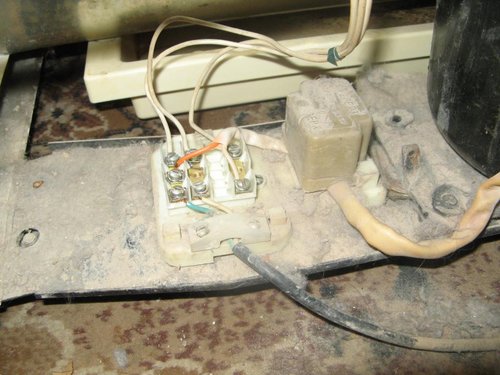 IMG_0004.JPG (107.84 КБ) 2504 просмотра Схема электрическая беспринципная