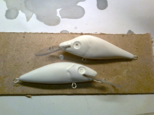 Изображение 952.jpg (70.71 КБ) 47899 просмотров делаем примерно такие заготовки, покрываем белым грунтом , у кого какой есть, главное чтоб был белый...лопасти заклеиваем люминиевым скотчем