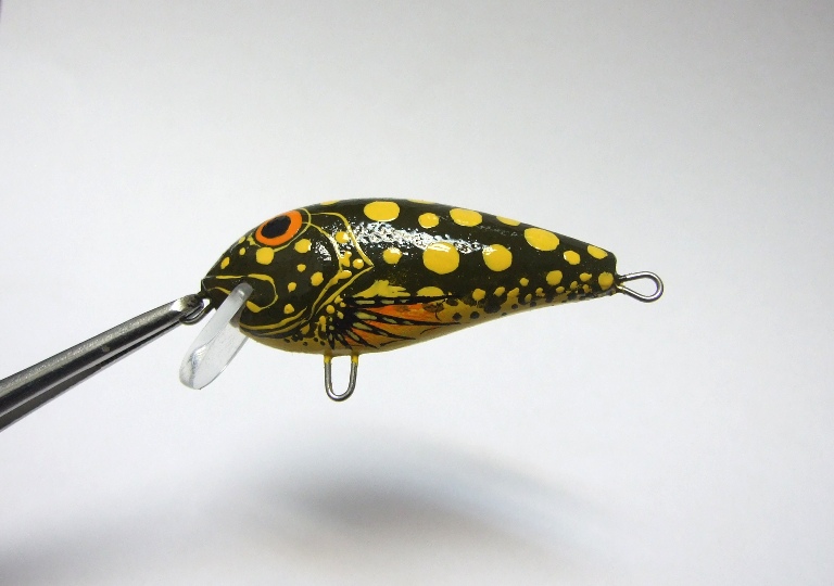 после покраски, но пока без лака